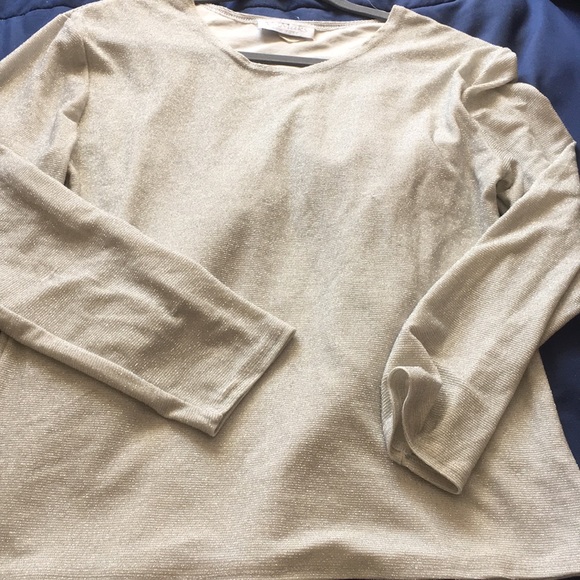 Top - Picture 1 of 1